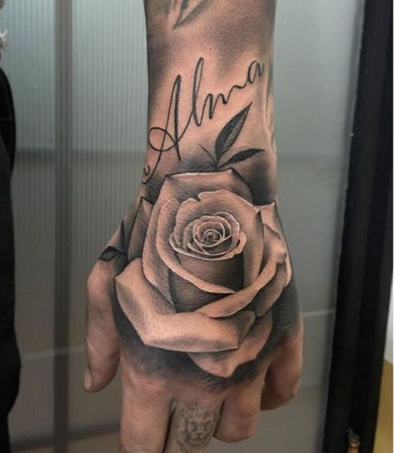 Tattoos von nombres sombreados 34