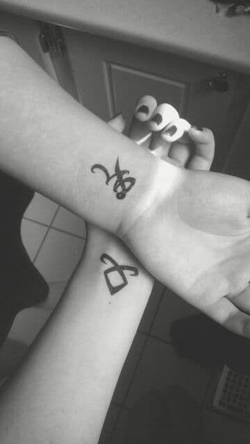 Tattoos of nombres tribales antebrazo 8