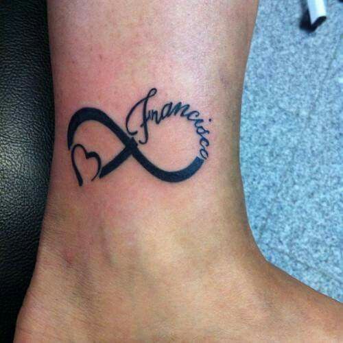 Tattoos von nombres valentina para mujer 12