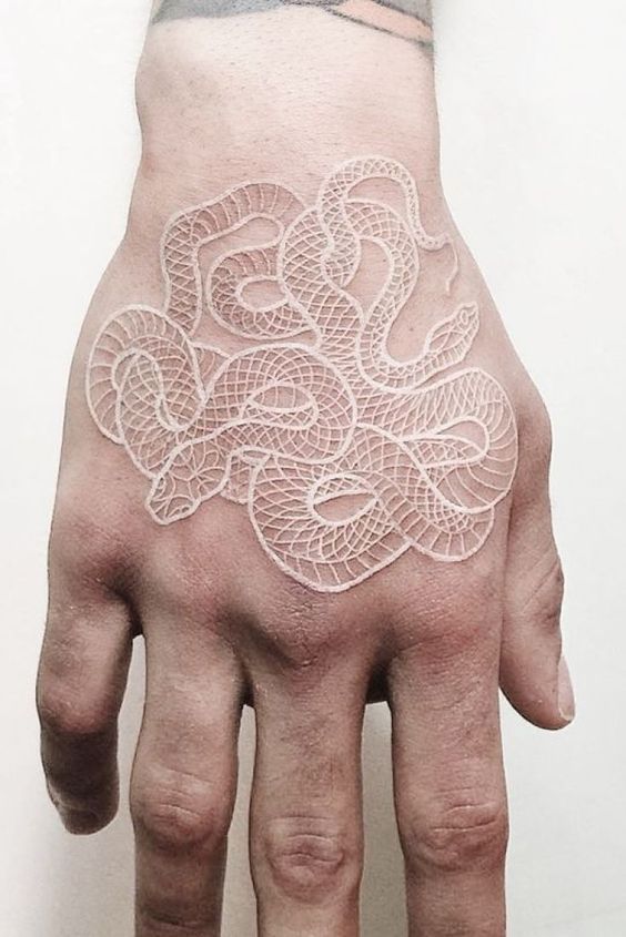 Tatuajes de pistolas