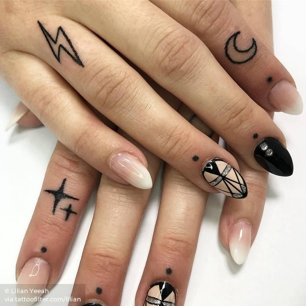 Tattoos von puntos 25