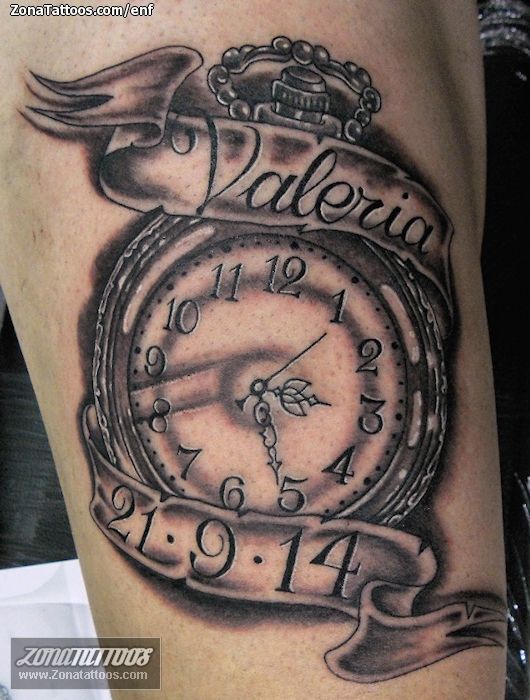 Tattoos of relojes con nombres 14