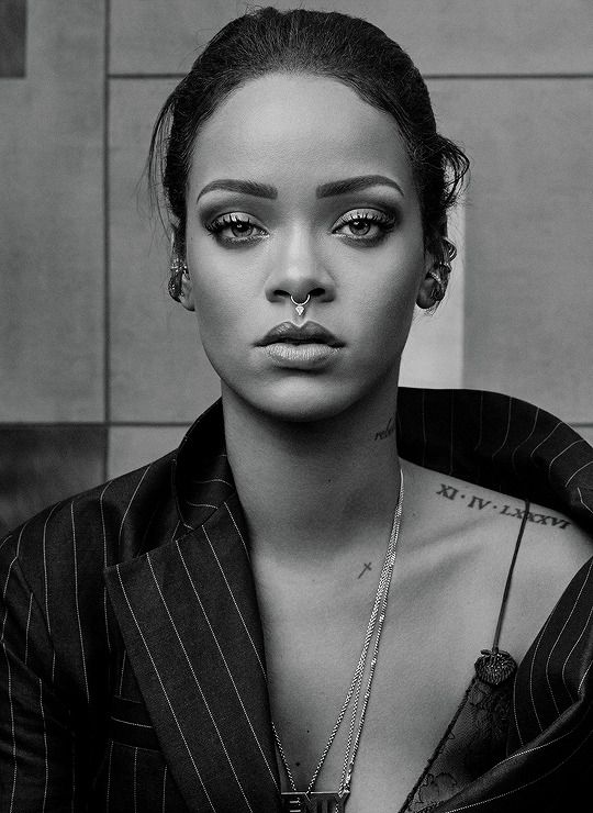 Tattoos von rihanna 15