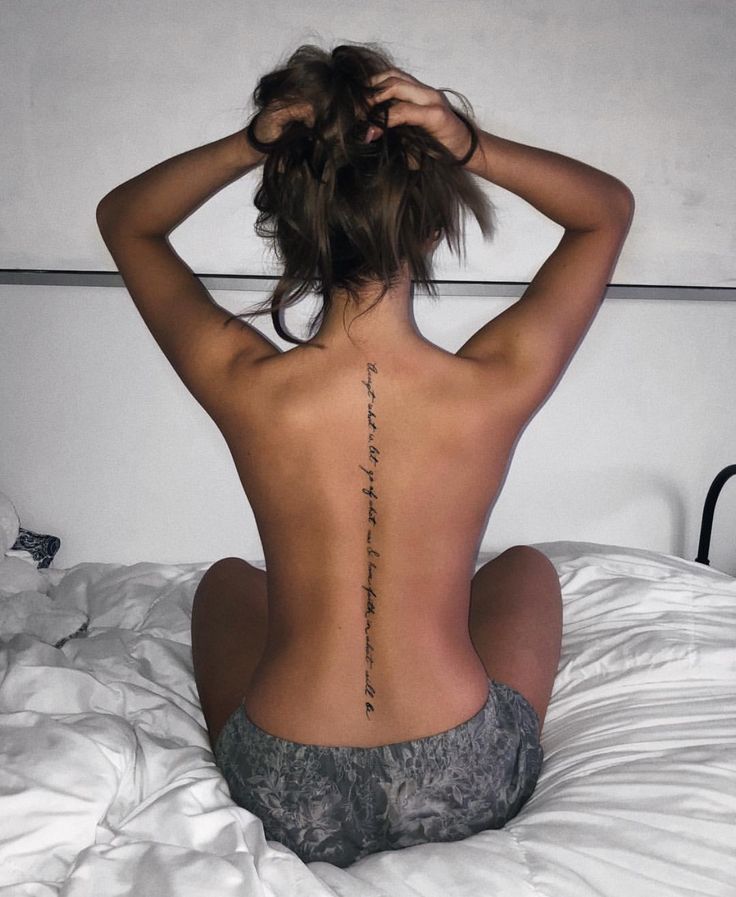 Tattoos von rihanna 11