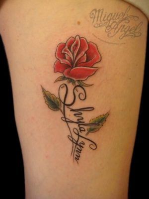Tattoos of rosas con nombre 25
