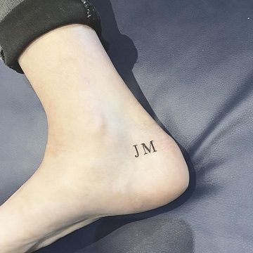 Tattoos of rosas con nombre 27