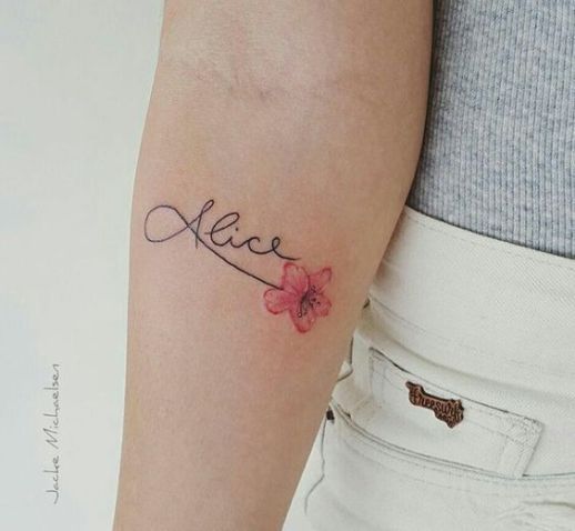Tatuajes de rosas con nombre