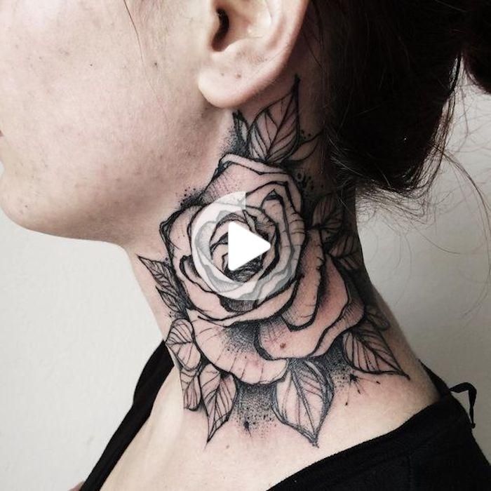 Tatuajes de rosas en el cuello