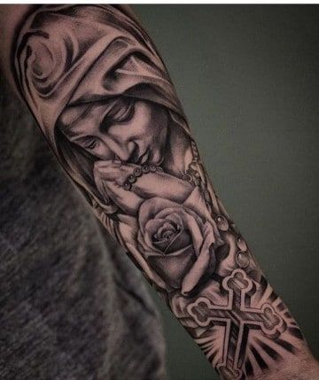 Tatouages de rosas en el hombro 27