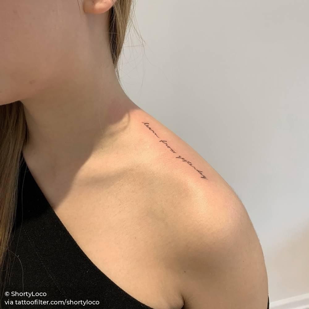 Tatouages de rosas en el hombro 28