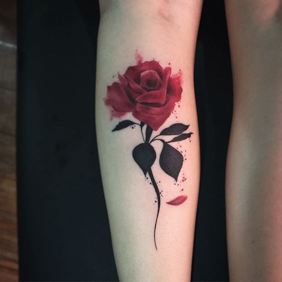 Tatouages de rosas en el hombro 33