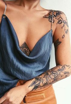 Tatouages de rosas en el hombro 37