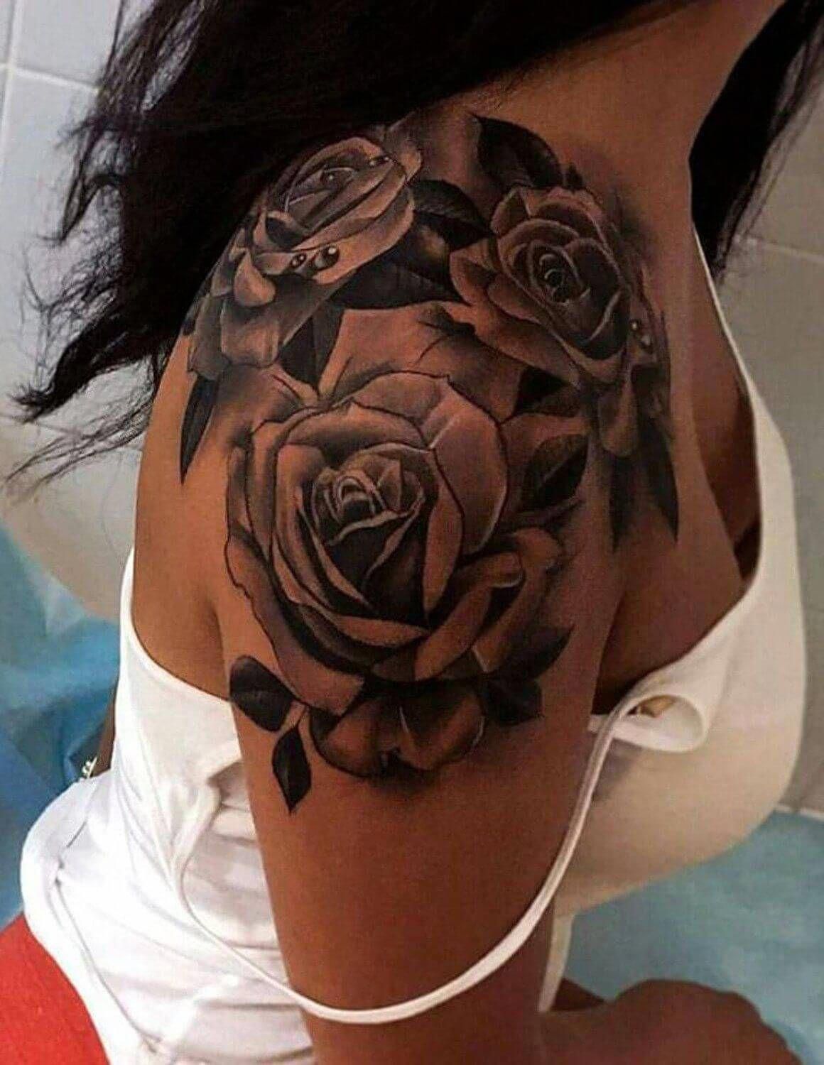 Tatouages de rosas en el hombro 36