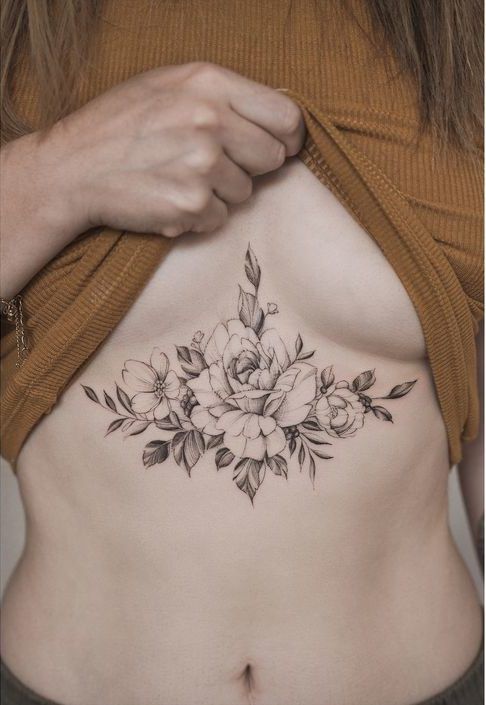 Tatuaggi di rosas en el pecho 38