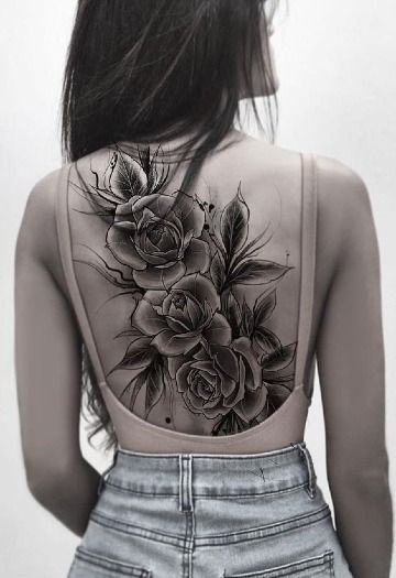 Tattoos of rosas en la espalda 3