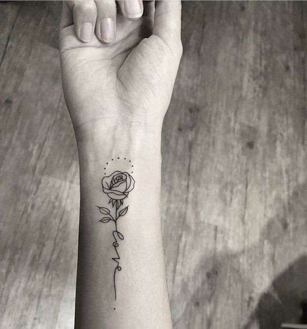 Tatouages de rosas para mujeres 4