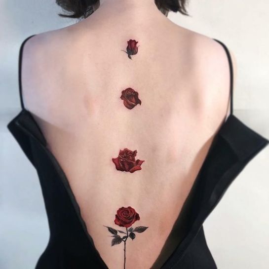 Tatuajes de rosas rojas