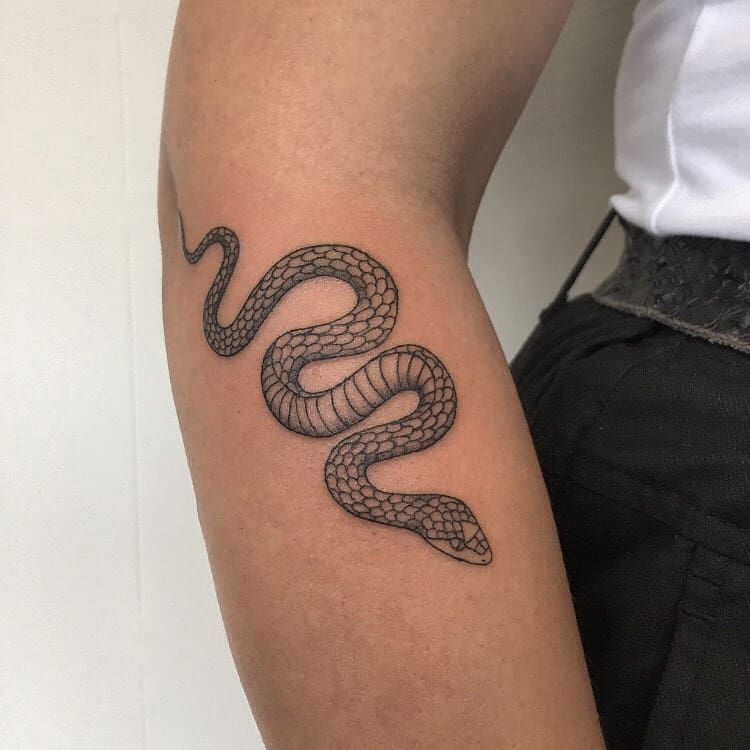Tattoos of serpientes 30