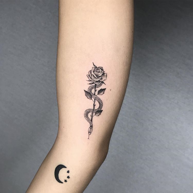 Tattoos of serpientes 19