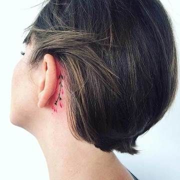 Tatuajes de tras de la oreja 21