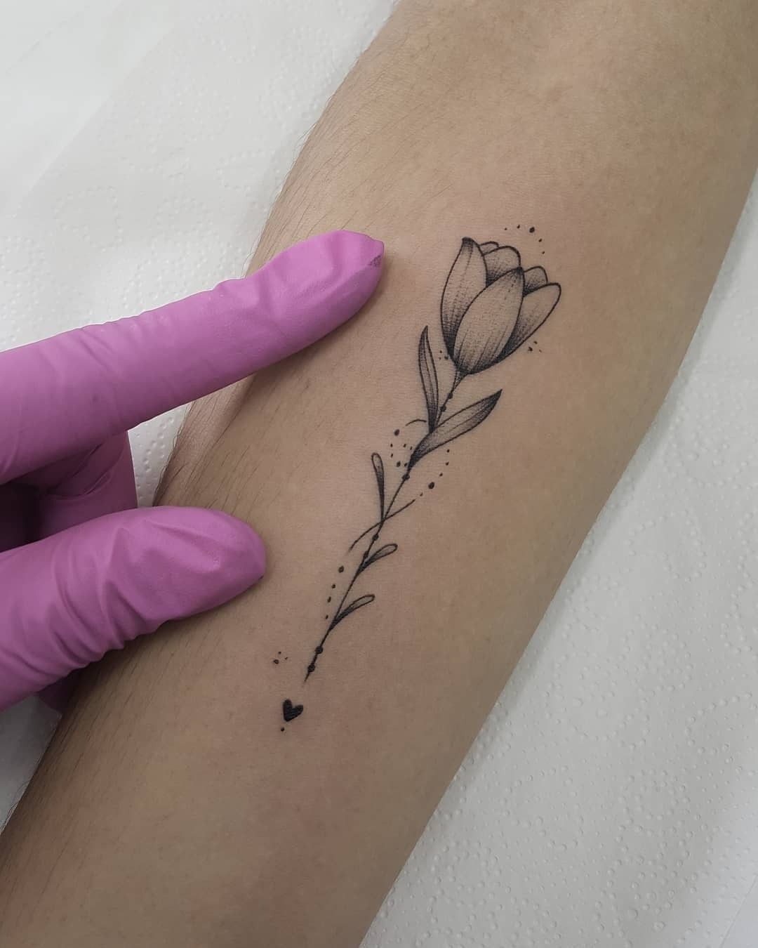 Tatuajes de tulipanes 13