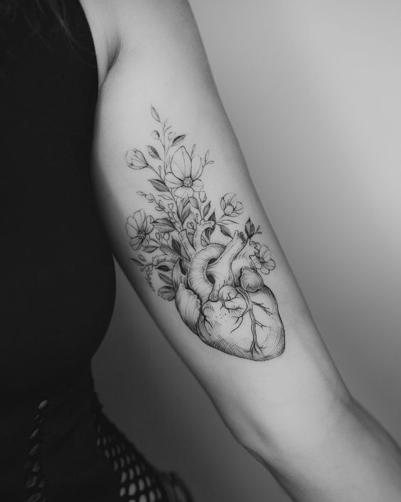 Tatouages de un corazon 35