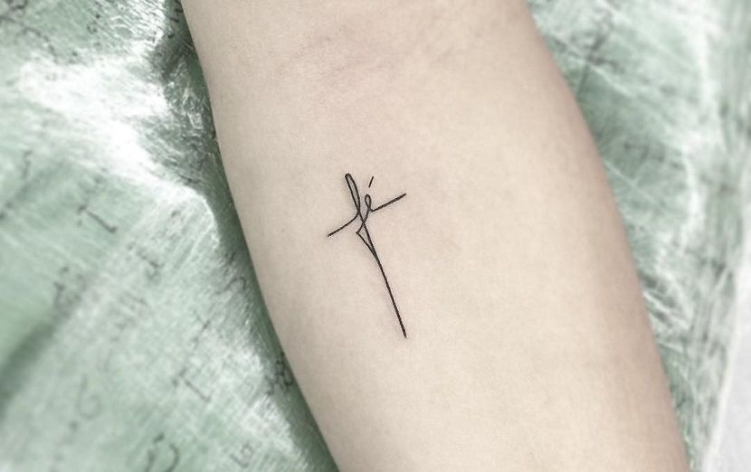 Tattoos von una cruz 51