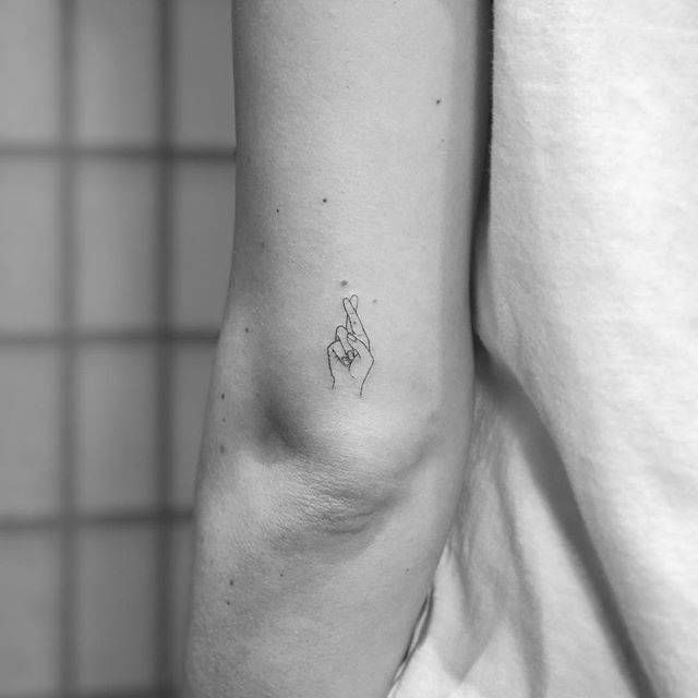 Tattoos von una cruz 56