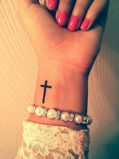 Tattoos von una cruz 11