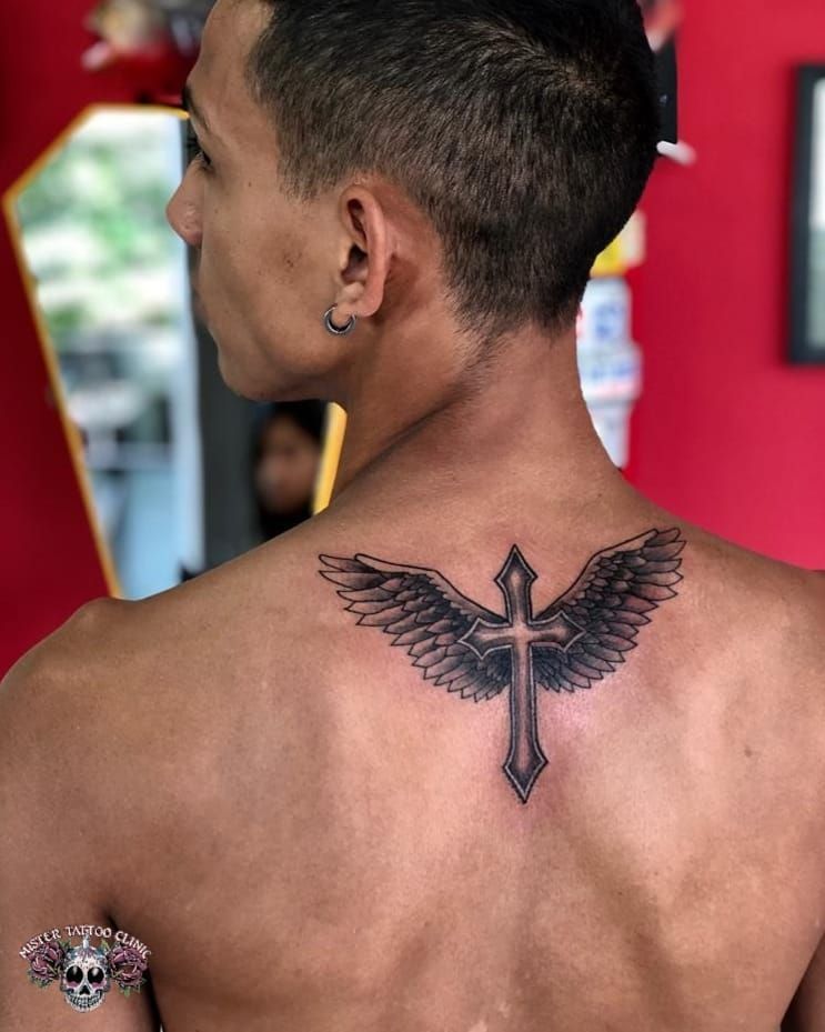 Tattoos von una cruz 6