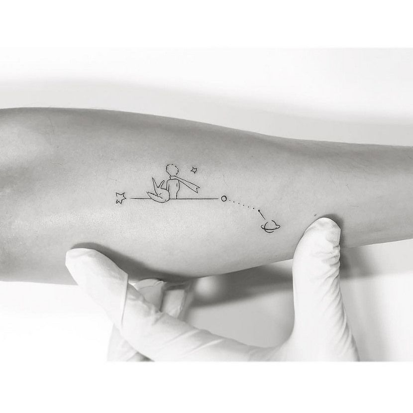 Tatuaggi di una linea 7
