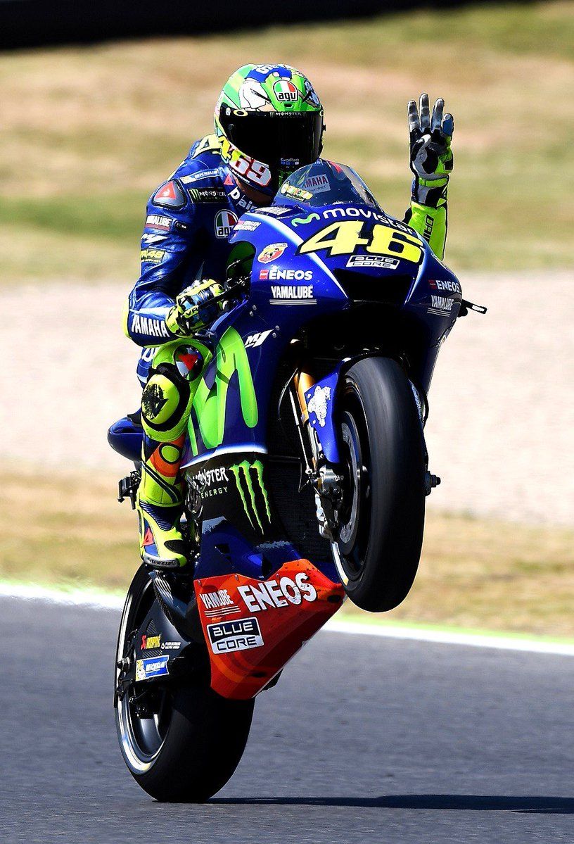 Tattoos of valentino rossi 16