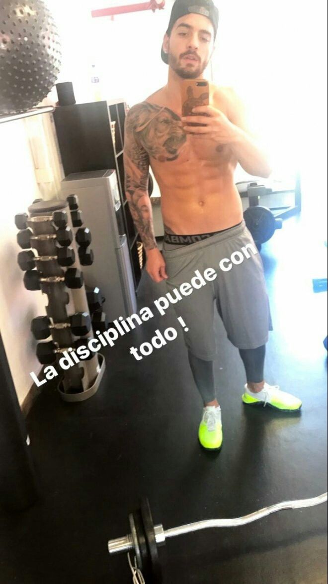 Tattoos of wisin 22