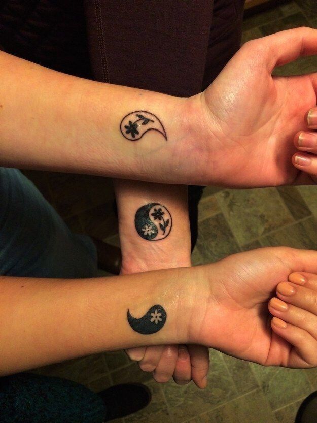 Tatuajes de yin yang para hermanos 11