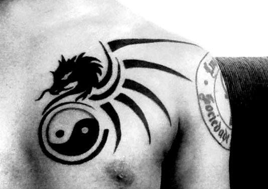 Tatuajes de yin yang para hombres