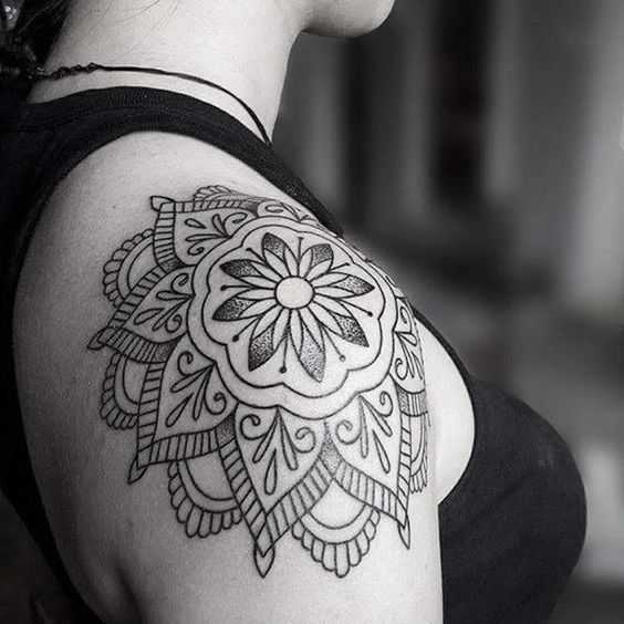 Tatuajes de yoga para hombres 23