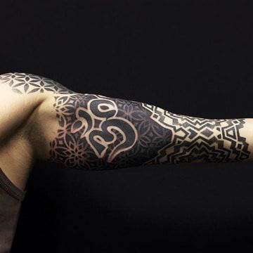 Tatuajes de yoga para hombres 25