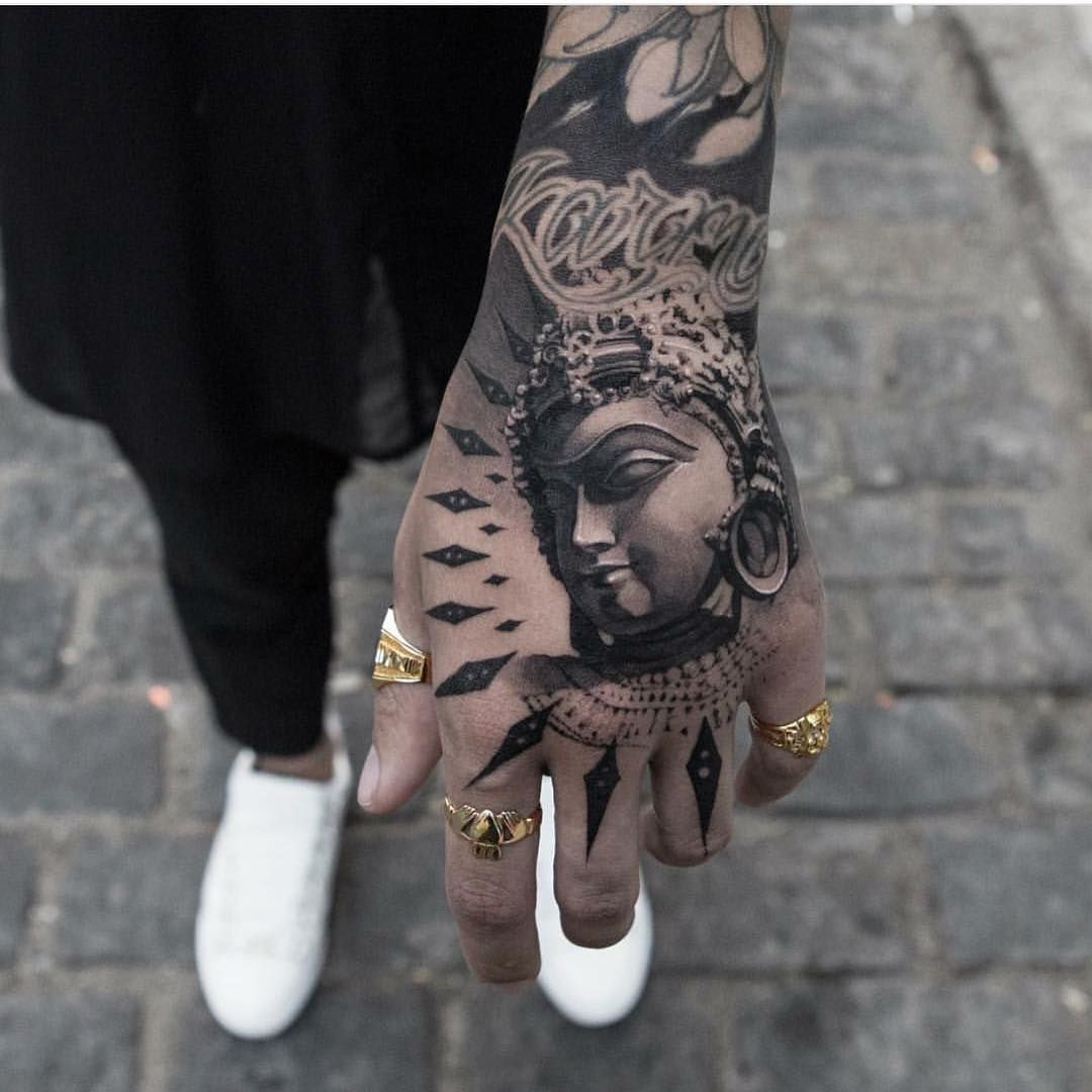 Tatuajes en Codo para Hombre 46