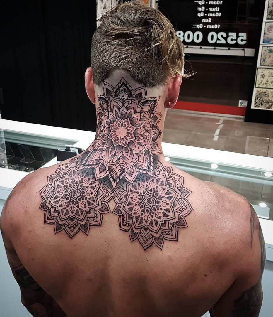 Tatuajes en Codo para Hombre 39