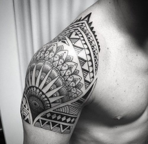 Tatuajes en Codo para Hombre 13