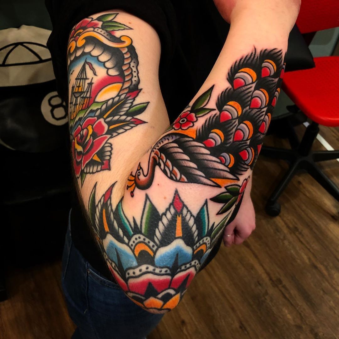 Tatuajes en Codo para Hombre 6