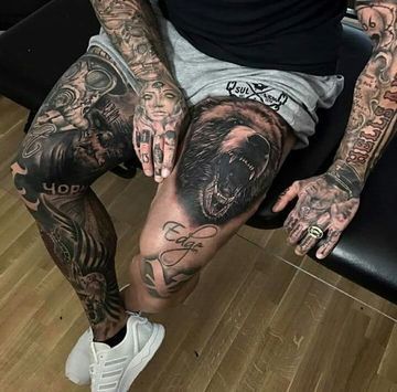 Tatuajes en Muslo para Hombre 39