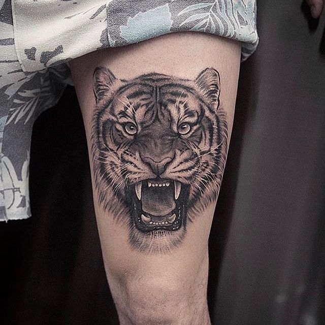 Tatuajes en Muslo para Hombre 36