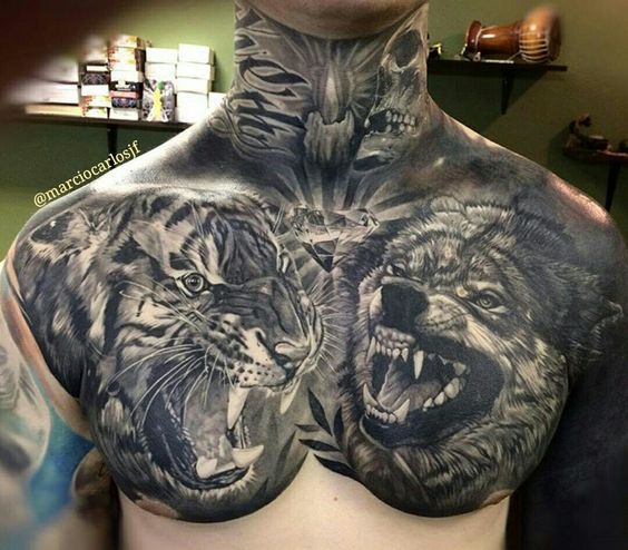 Tatuajes en Pecho para Hombre 17