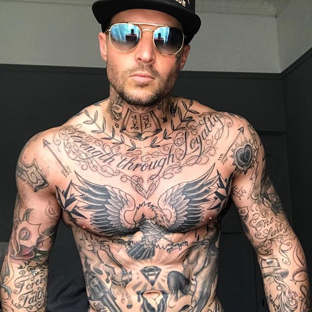 Tatuajes en Pecho para Hombre 3