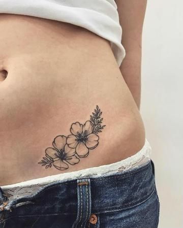 Tatuajes en Barriga para Mujer 18