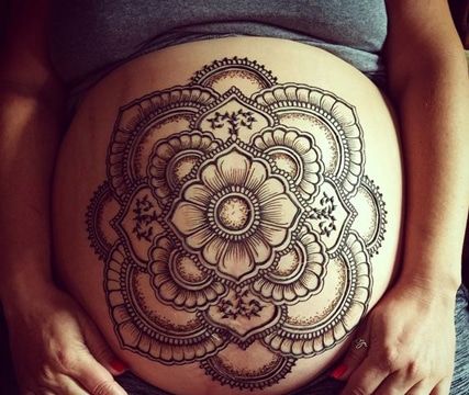 Tatuajes en Barriga para Mujer 8