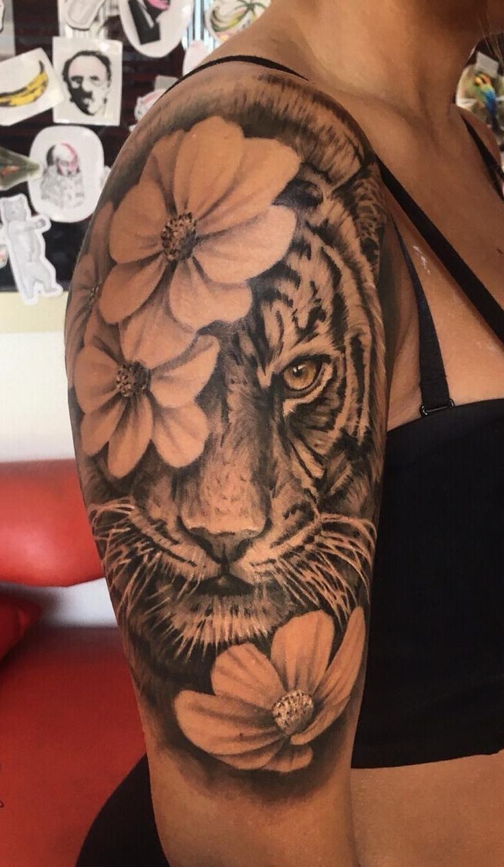 Tatuajes en Brazo para Mujer 40