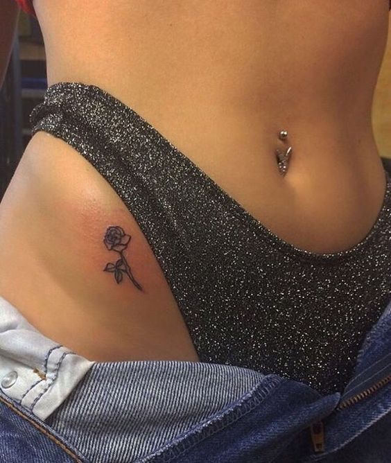 Tatuajes en Cadera para Mujer 77