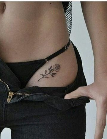 Tatuajes en Cadera para Mujer 75